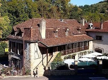 Le Victor Hugo - Hotel Et Restaurant - Logis Hotels Saint-Céré