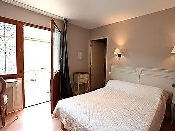 Le Victor Hugo - Hotel Et Restaurant - Logis Hotels Saint-Céré 2*,  Francia