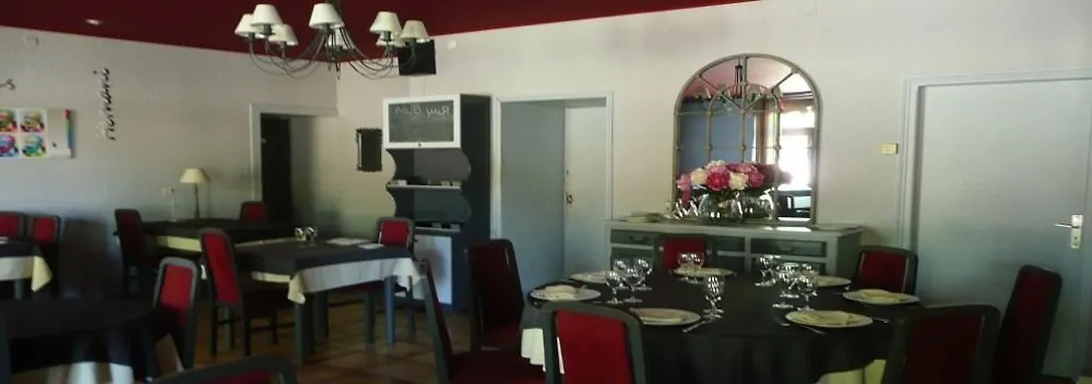 Le Victor Hugo - Hotel Et Restaurant - Logis Hotels Saint-Céré
