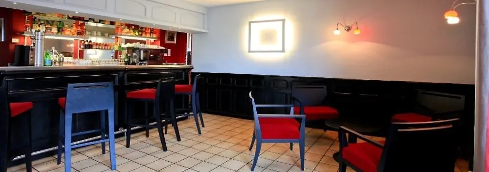 Le Victor Hugo - Hotel Et Restaurant - Logis Hotels Saint-Céré 2*,  فرنسا