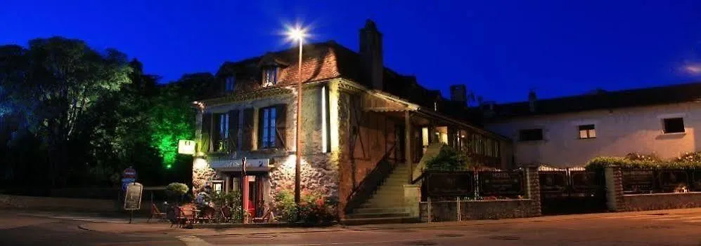 Le Victor Hugo - Hotel Et Restaurant - Logis Hotels Saint-Céré 2*,  فرنسا